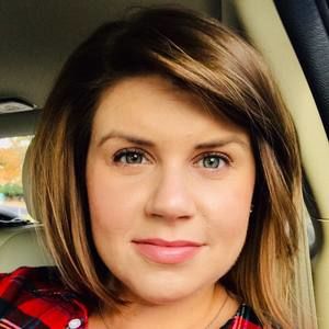 Meet your Posher, Becca